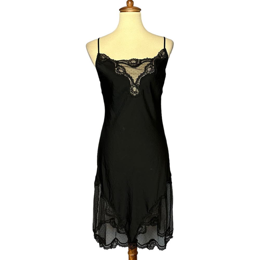 Victoria Secret Black Lace Slip Dress MEDIUM Dark Romantic Coquette Whimsigoth
